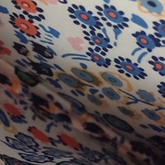 Vera Bradley New never used multi-section shoulder strap clutch. - Picture 3 of 10